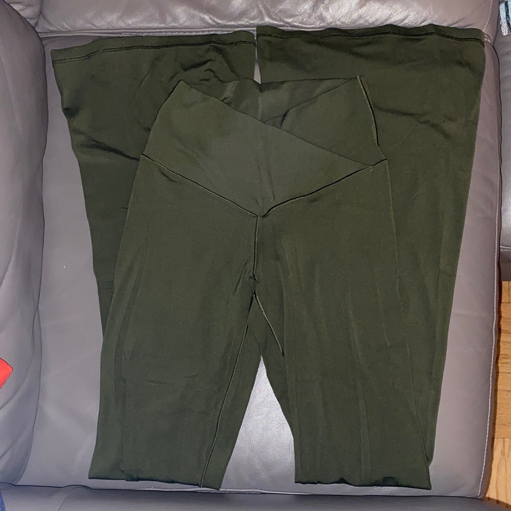 Aerie offline RealMe Olive Green Flare Leggings